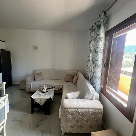 Vila K Bougainville Albania