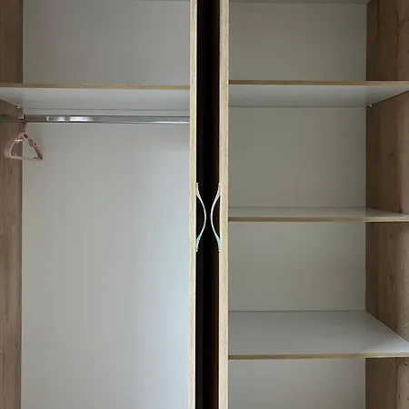 K Bougainville Albania Orikum