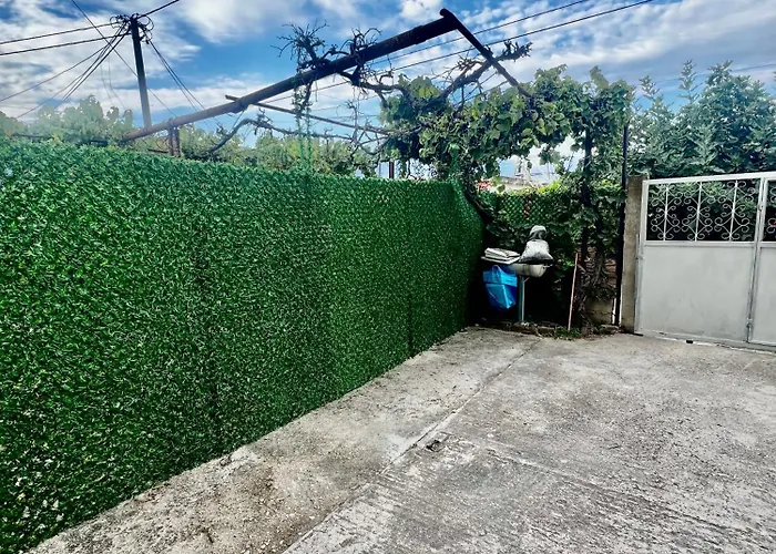 K Bougainville Albania Orikum